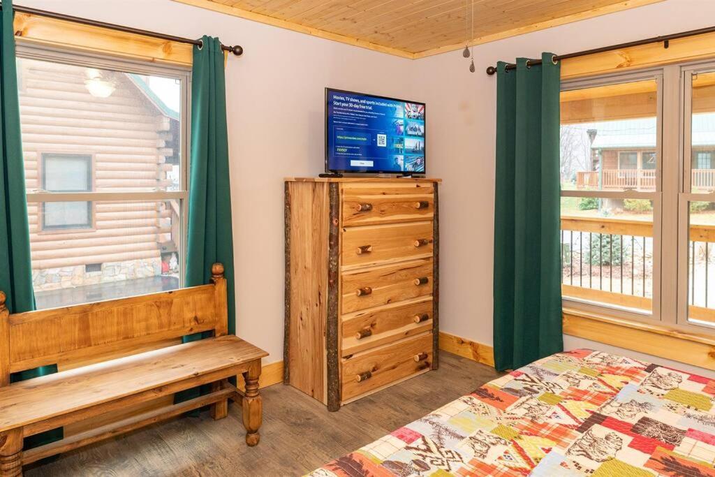 The Snow Owl Cabin Maggie Valley Exterior photo